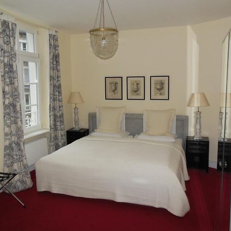 Dirazi Guesthouse & Apartments Gmbh Frankfurt am Main Kültér fotó