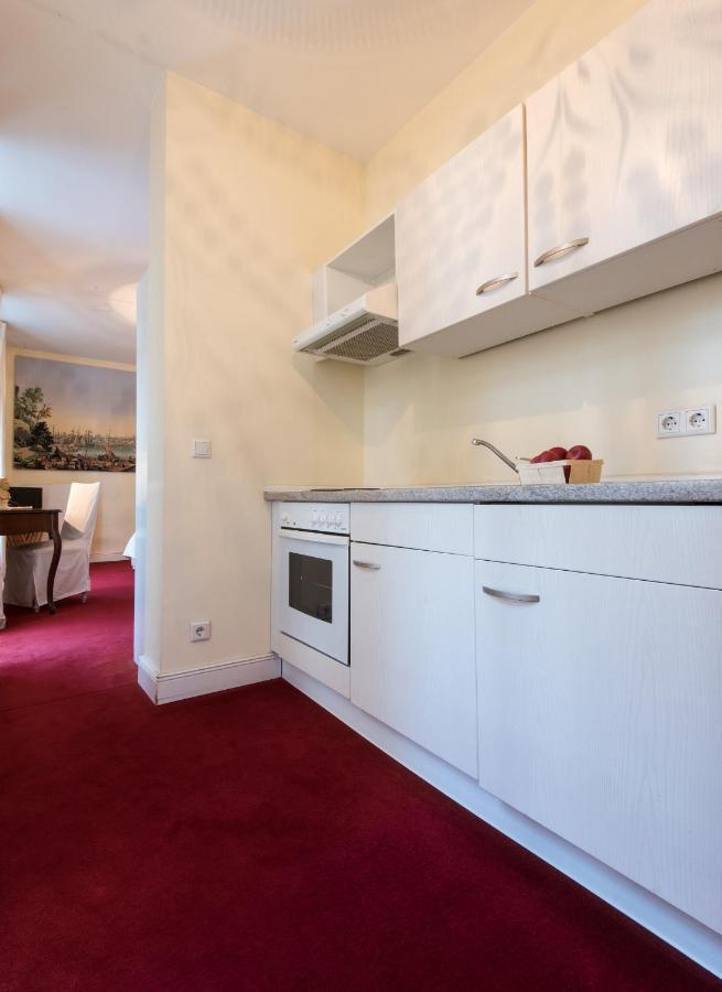 Dirazi Guesthouse & Apartments Gmbh Frankfurt am Main Kültér fotó