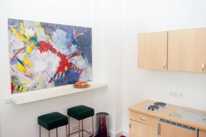 Dirazi Guesthouse & Apartments Gmbh Frankfurt am Main Kültér fotó
