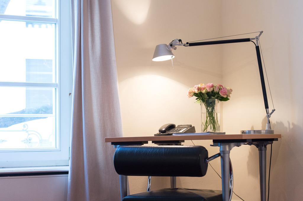 Dirazi Guesthouse & Apartments Gmbh Frankfurt am Main Kültér fotó