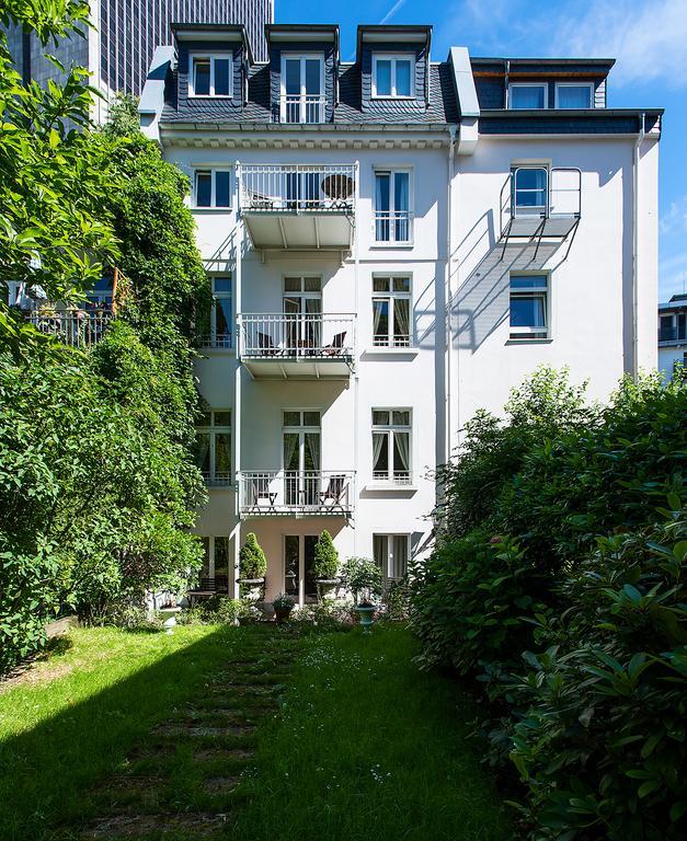 Dirazi Guesthouse & Apartments Gmbh Frankfurt am Main Kültér fotó